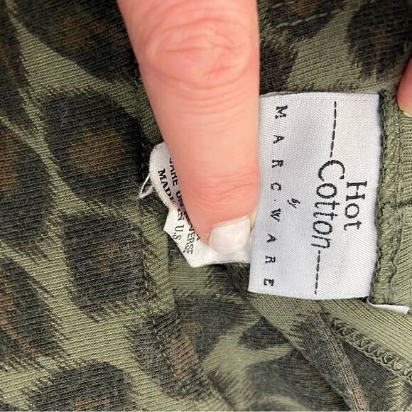 Hot Cotton by Marc Ware - green, brown and black leopard / cheetah print hoodie. - Picture 7 of 7